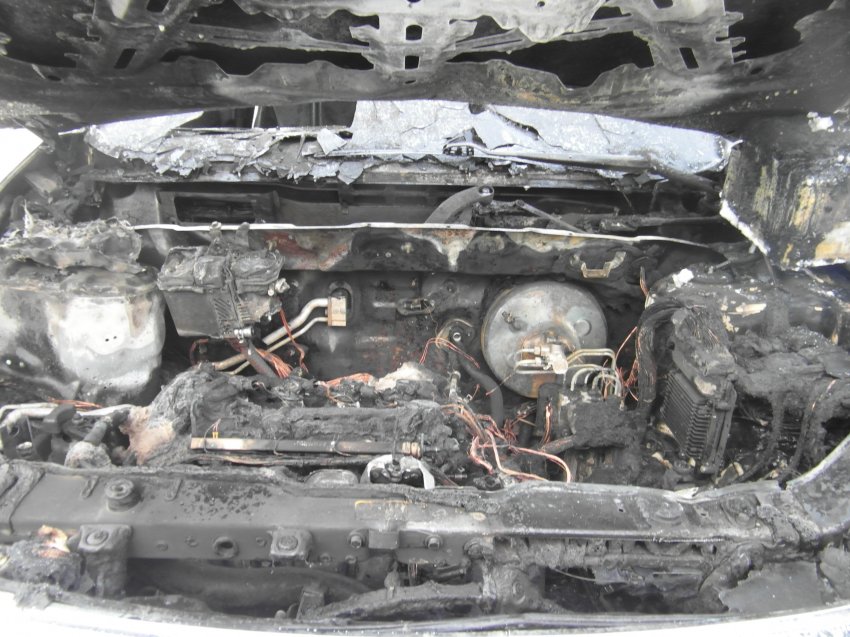 Пожар в автомобиле 21 февраля 2017 года.