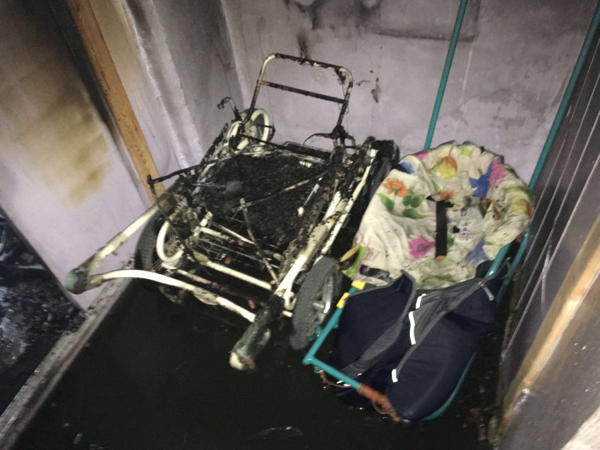 Пожар 29 июня 2018 года в подъезде многоквартирного жилого дома.